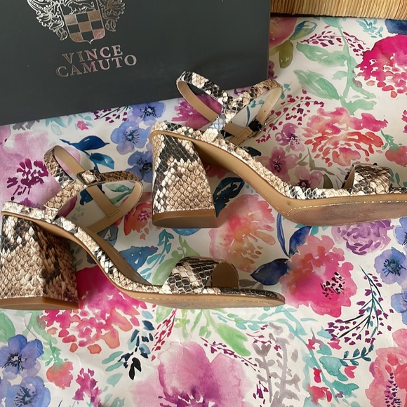 vince camuto short bread desert python shoes - Picture 5 of 11